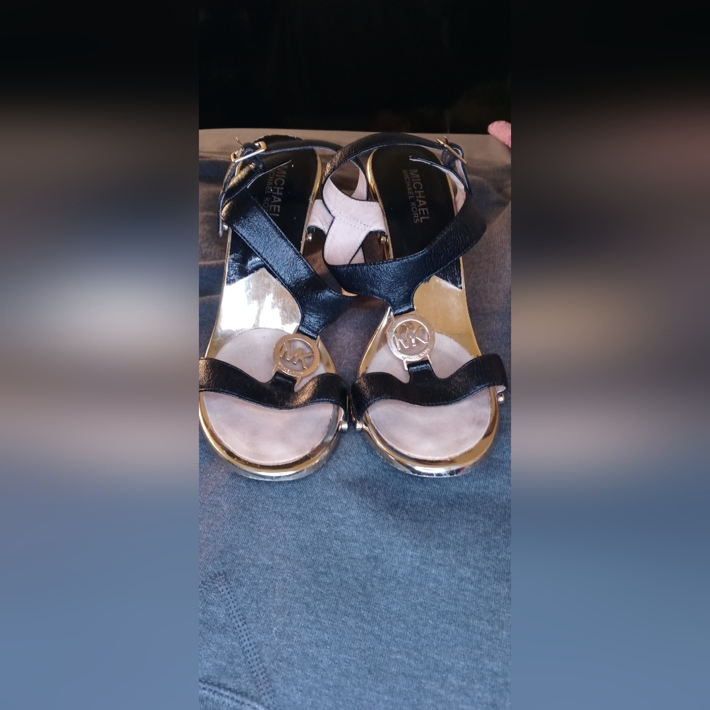 Heels - Picture 1 of 6